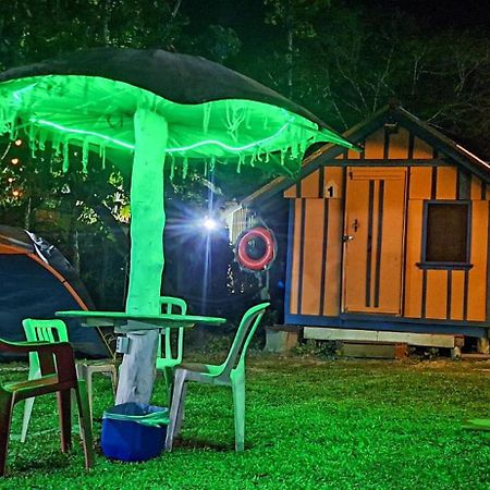 Pousada E Camping Do Clodo Ilha do Mel Exterior photo