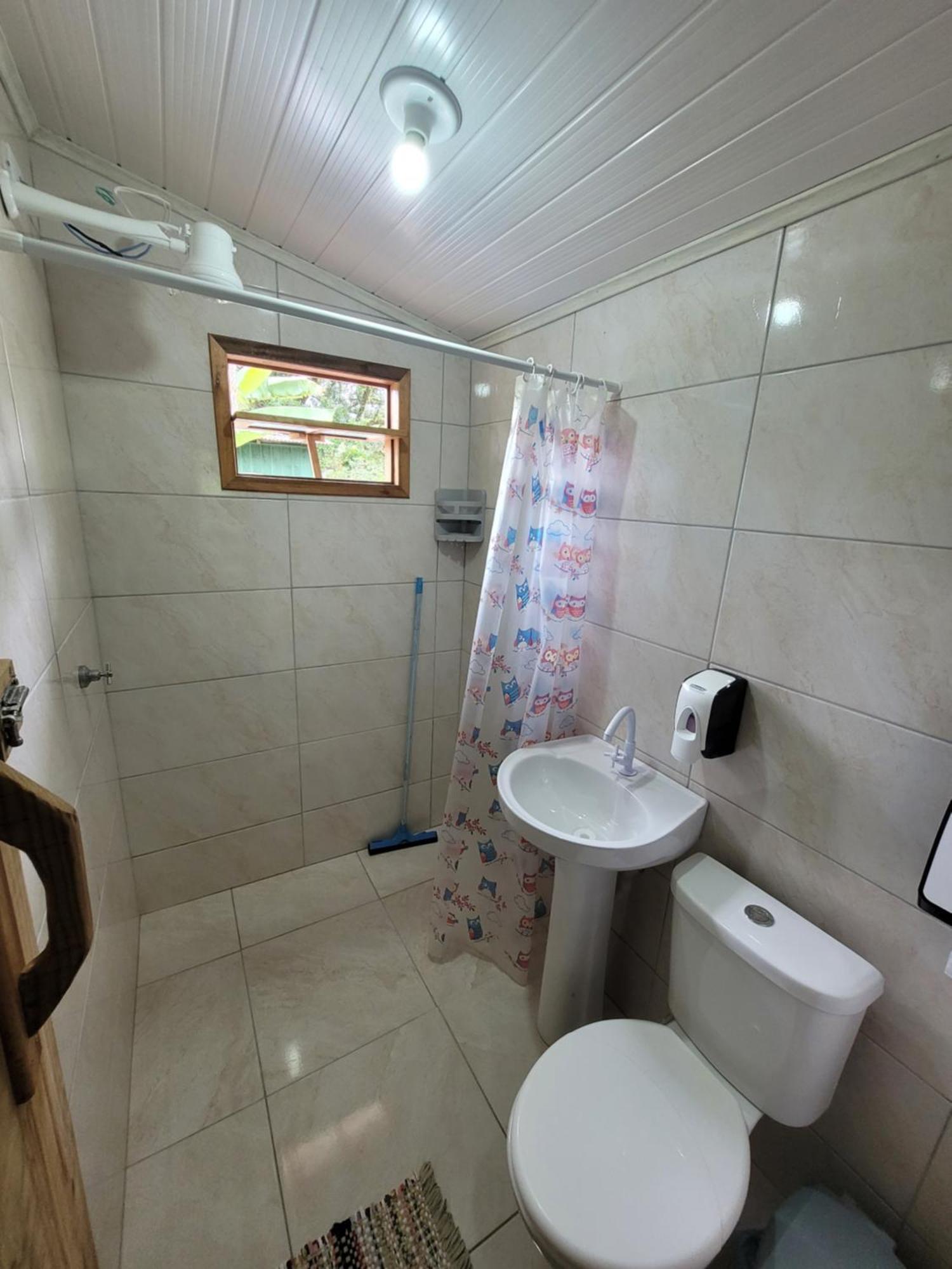 Pousada E Camping Do Clodo Ilha do Mel Exterior photo