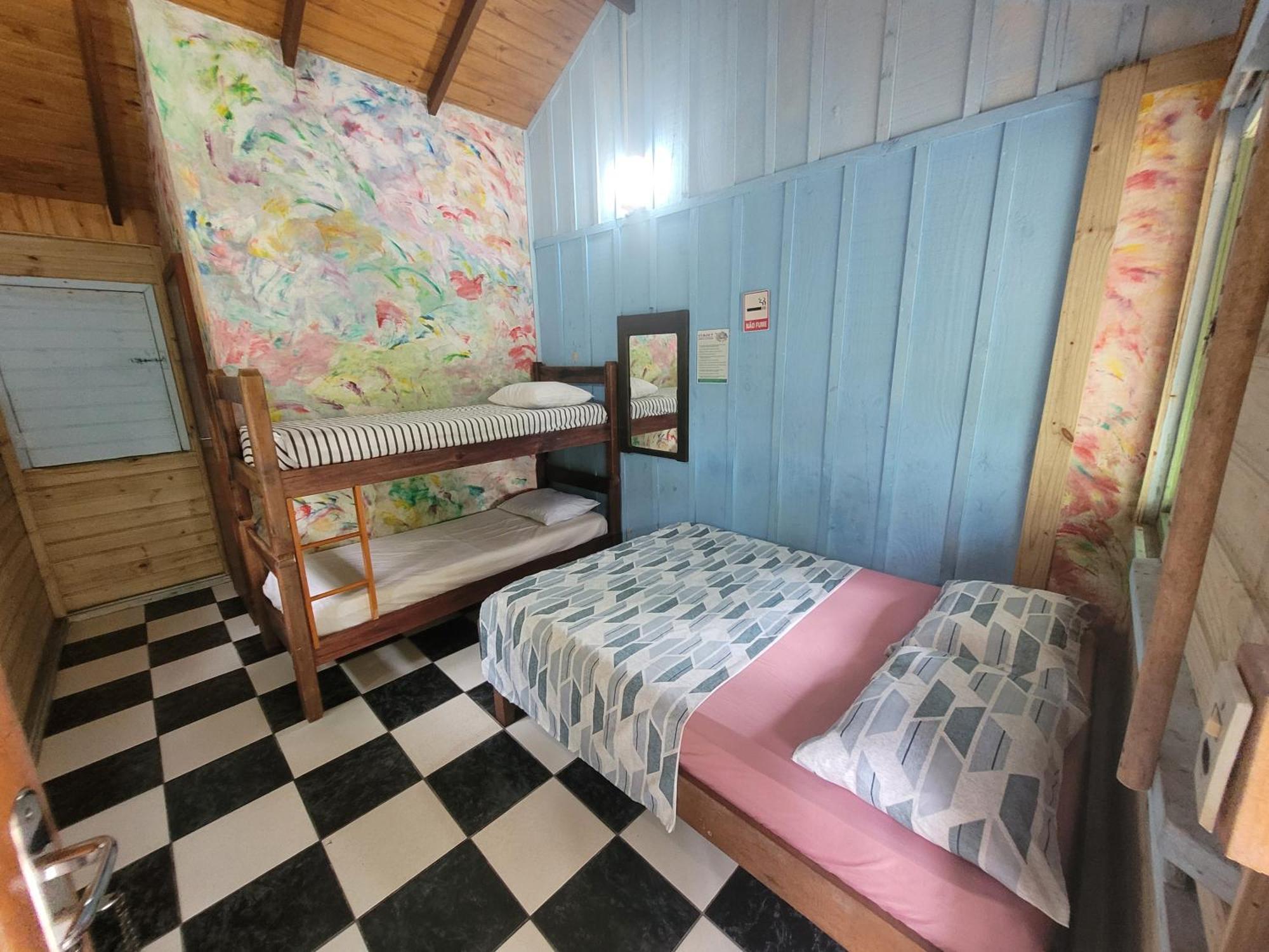 Pousada E Camping Do Clodo Ilha do Mel Exterior photo